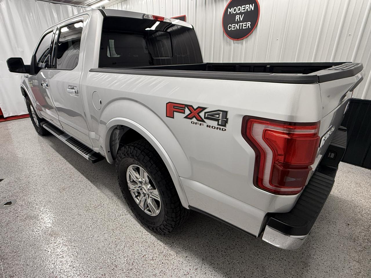 Ford F-150 Lariat SuperCrew 5.5-ft. Bed 4WD 2016