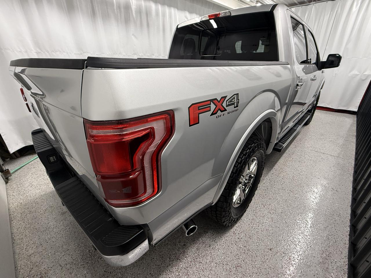 Ford F-150 Lariat SuperCrew 5.5-ft. Bed 4WD 2016