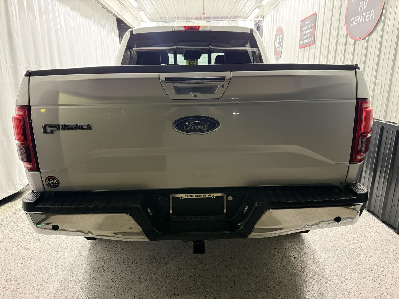 Ford F-150 Lariat SuperCrew 5.5-ft. Bed 4WD 2016