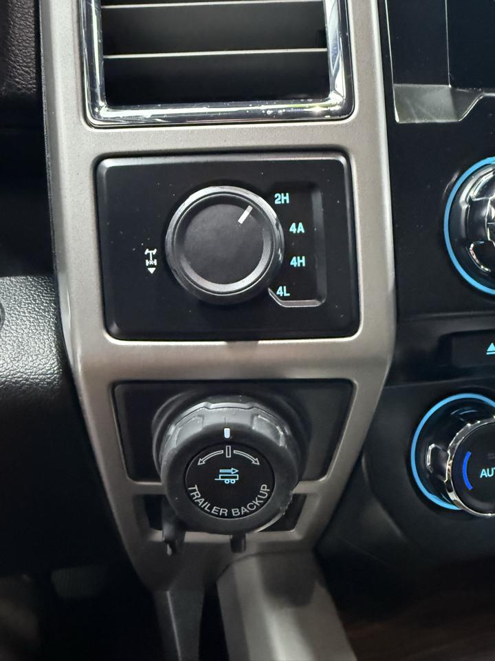 Ford F-150 Lariat SuperCrew 5.5-ft. Bed 4WD 2016