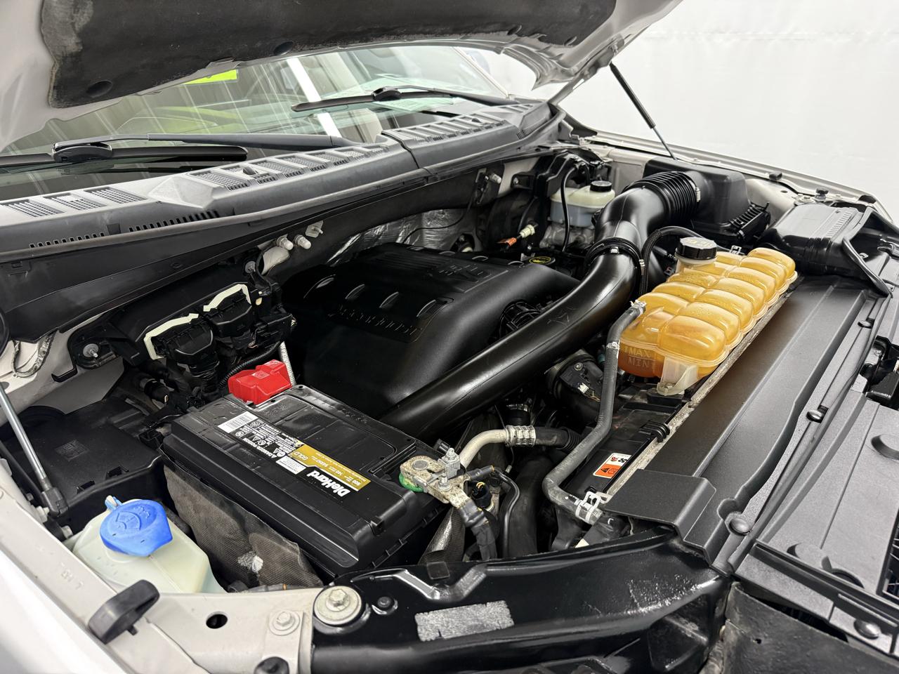 Ford F-150 Lariat SuperCrew 5.5-ft. Bed 4WD 2016