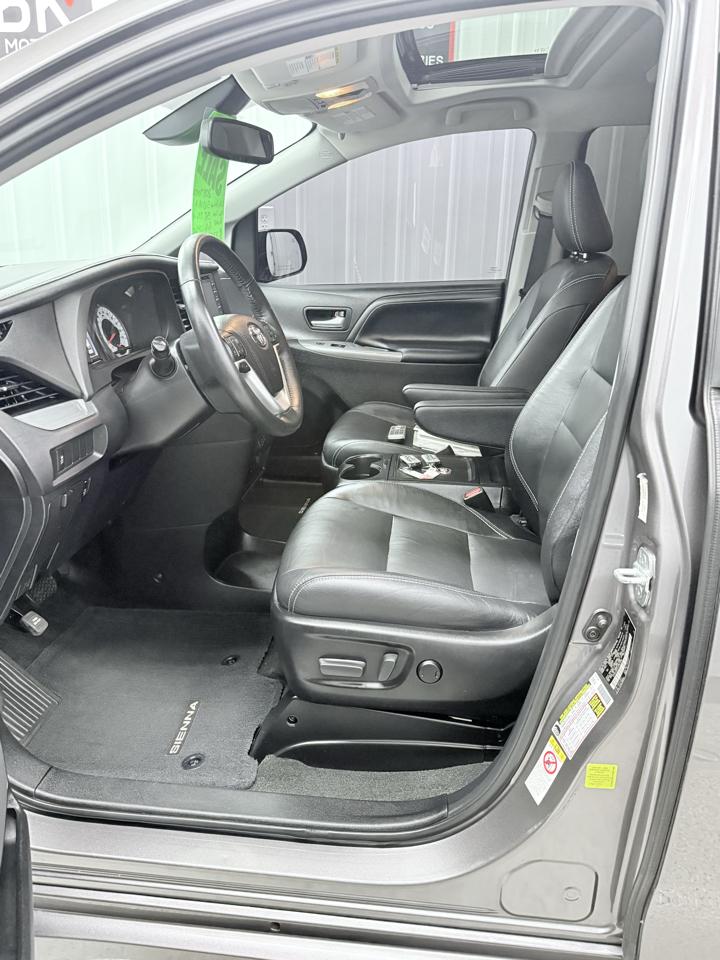 Toyota Sienna SE 8-Passenger 2018