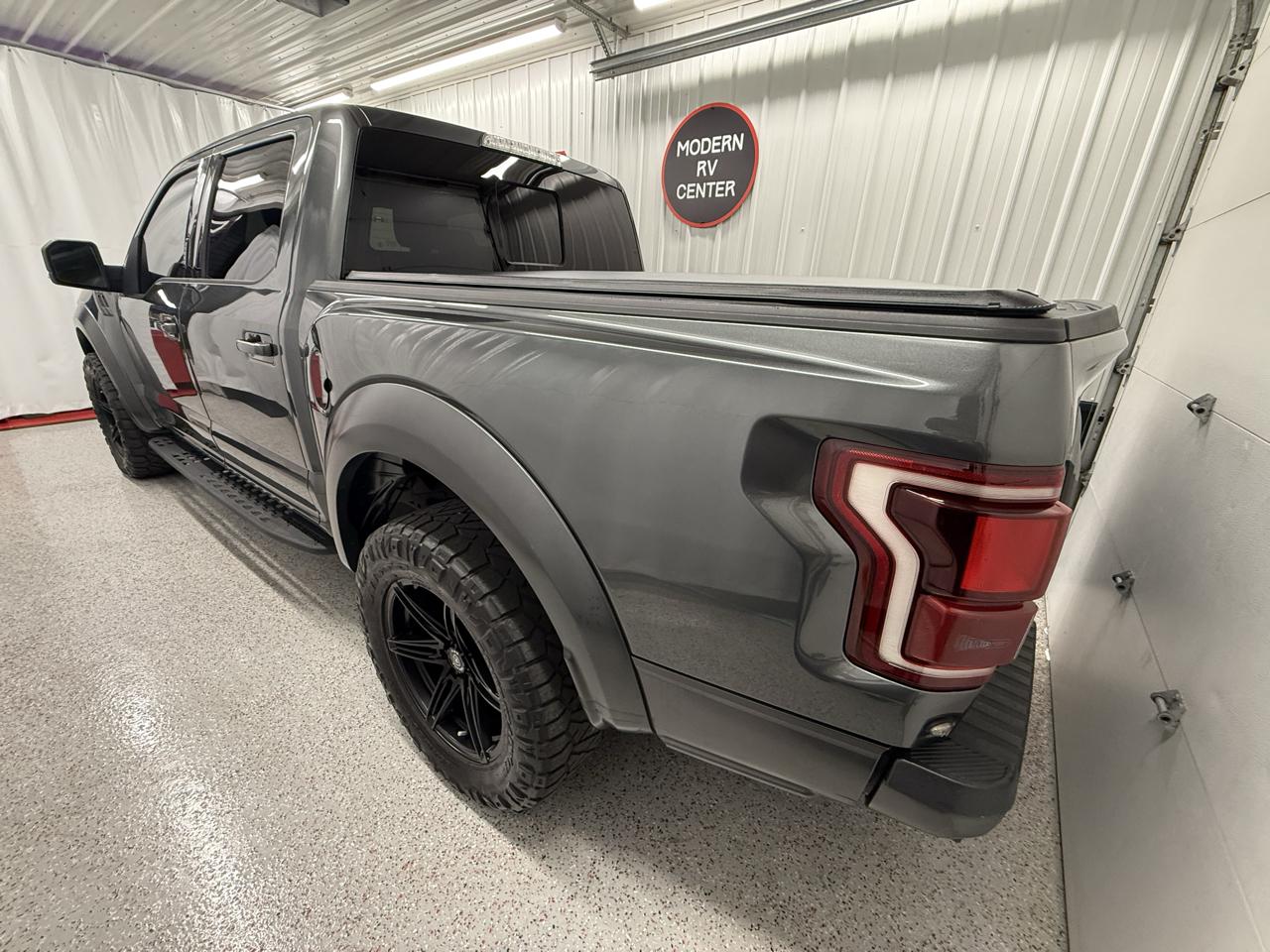 Ford F-150 Raptor SuperCrew 4WD 2019