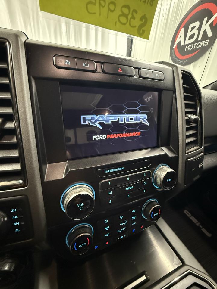 Ford F-150 Raptor SuperCrew 4WD 2019