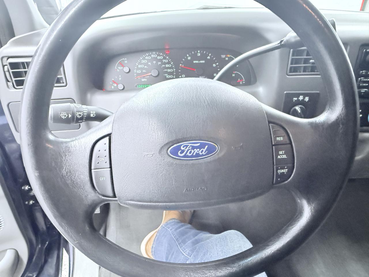 Ford F-250 SD XLT SuperCab 4WD 2003