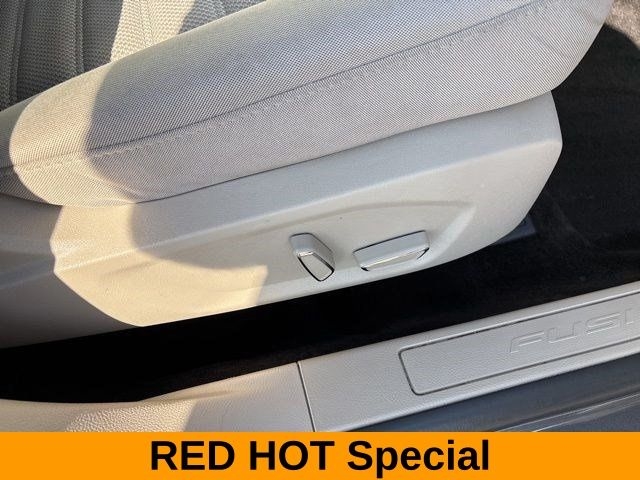 Ford Fusion Hybrid SE 2018