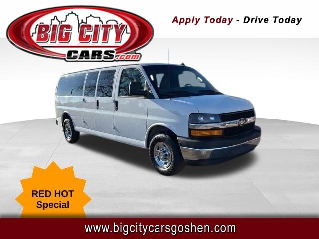 2017 Chevrolet Express 3500 LT Passenger