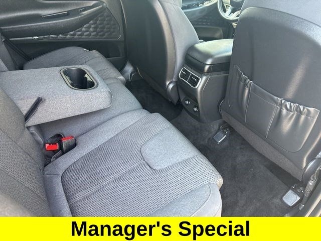 Hyundai Santa Fe SE 2021