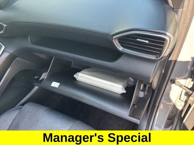 Hyundai Santa Fe SE 2021