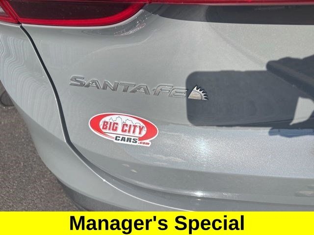 Hyundai Santa Fe SE 2021