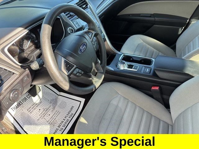 Ford Fusion Hybrid S 2018