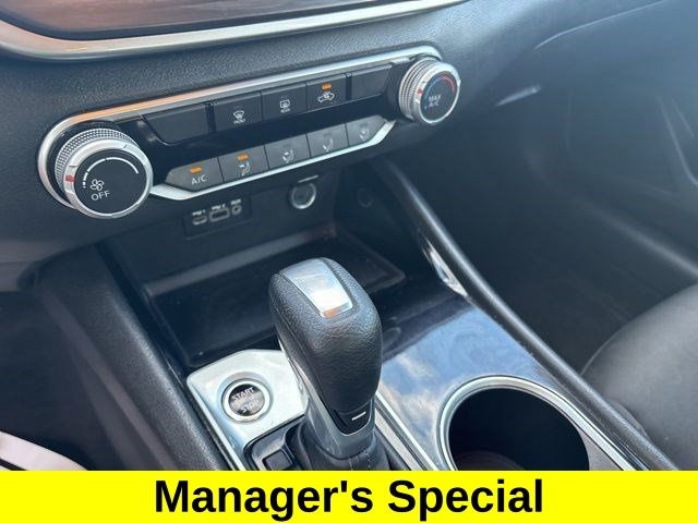 Nissan Altima 2.5 SV 2024