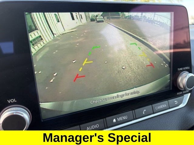 Nissan Sentra SV 2024