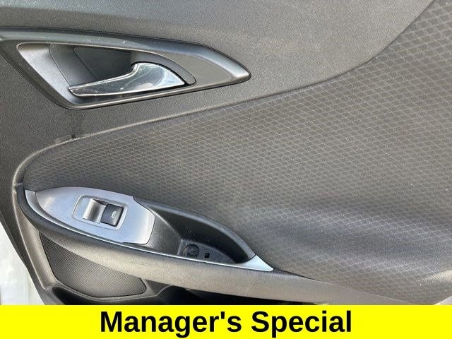 Chevrolet Malibu  2023