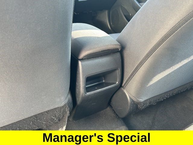 Toyota Corolla LE 2022