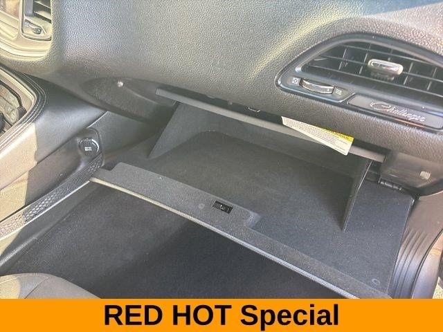 Dodge Challenger SXT 2022