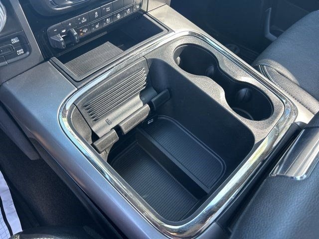 RAM 1500 Sport Crew Cab 4WD 2017 RAM 1500 Sport Crew Cab 4WD 2017