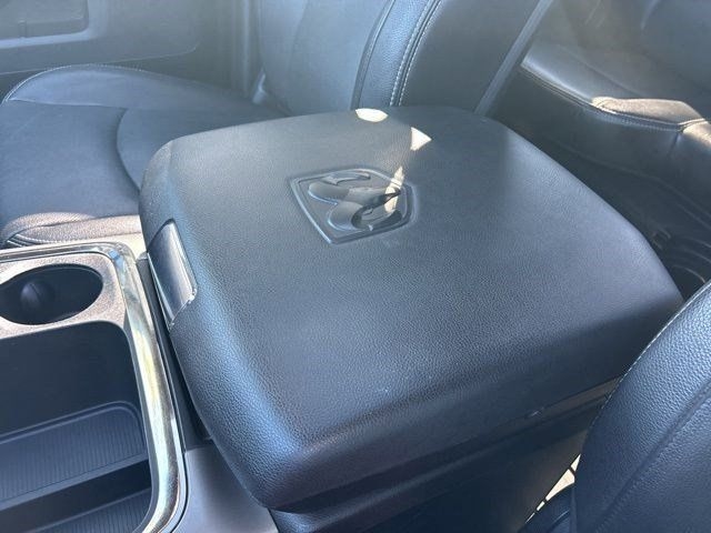 RAM 1500 Sport Crew Cab 4WD 2017 RAM 1500 Sport Crew Cab 4WD 2017