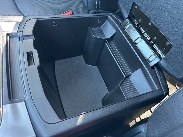 RAM 1500 Sport Crew Cab 4WD 2017 RAM 1500 Sport Crew Cab 4WD 2017