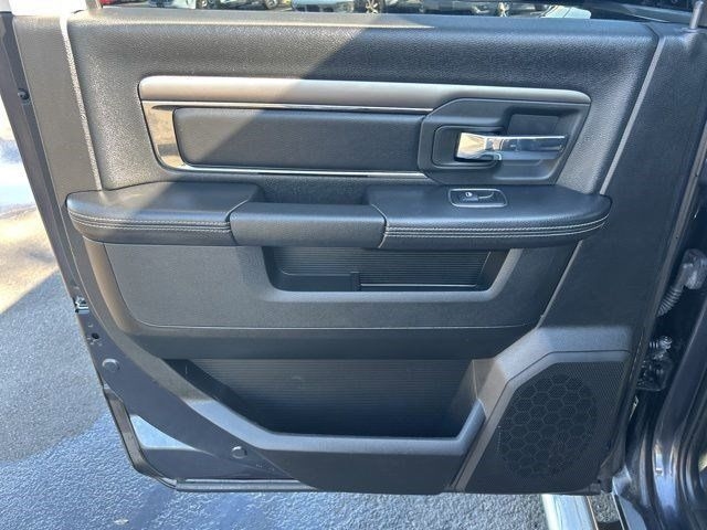 RAM 1500 Sport Crew Cab 4WD 2017 RAM 1500 Sport Crew Cab 4WD 2017