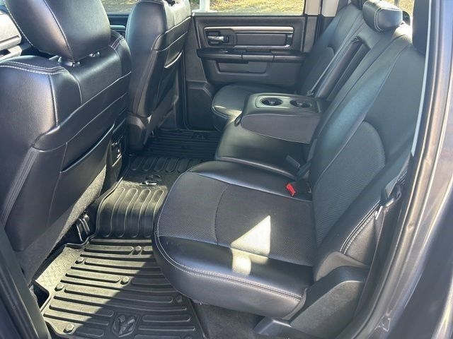 RAM 1500 Sport Crew Cab 4WD 2017 RAM 1500 Sport Crew Cab 4WD 2017