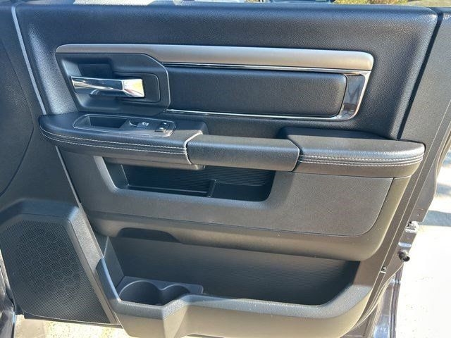 RAM 1500 Sport Crew Cab 4WD 2017 RAM 1500 Sport Crew Cab 4WD 2017