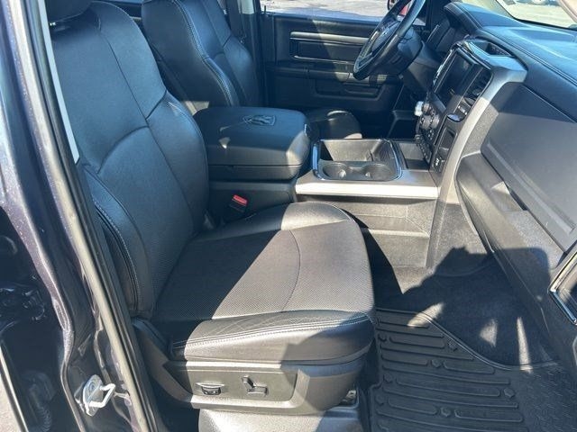 RAM 1500 Sport Crew Cab 4WD 2017 RAM 1500 Sport Crew Cab 4WD 2017