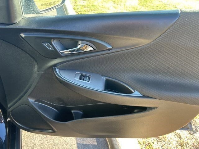 Chevrolet Malibu  2023