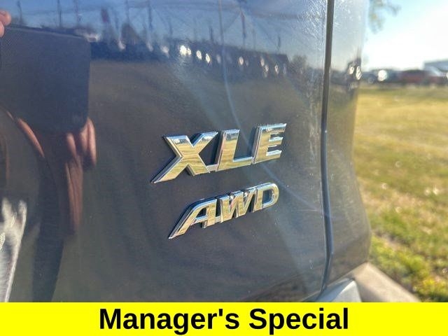 Toyota RAV4 XLE AWD 2022