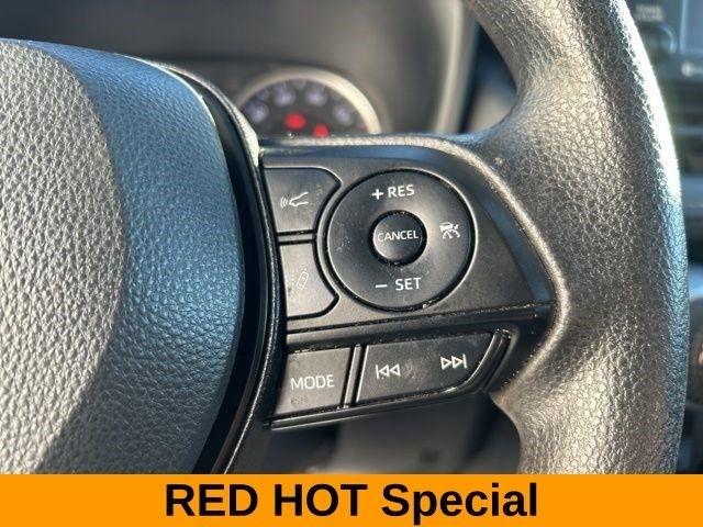 Toyota RAV4 XLE AWD 2022