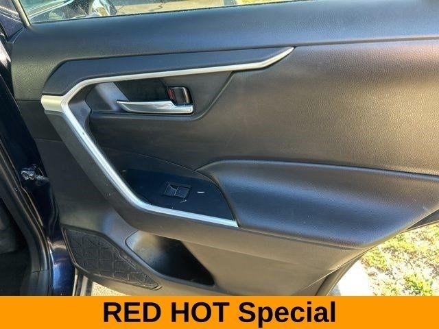 Toyota RAV4 XLE AWD 2022