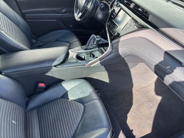 Toyota Camry SE 2020