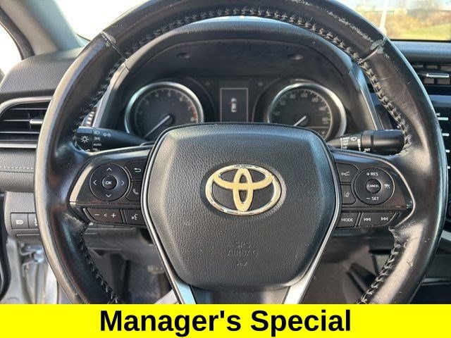 Toyota Camry SE 2020