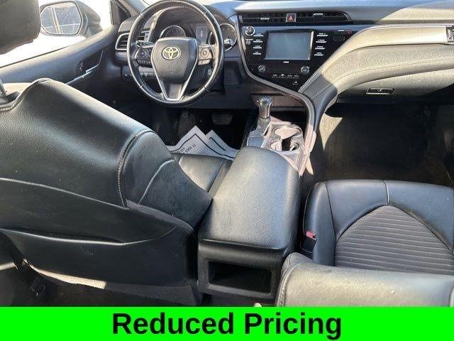 Toyota Camry SE 2020