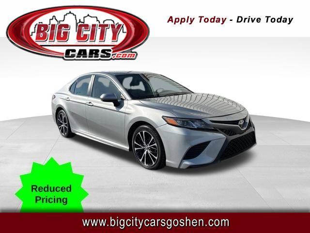 Toyota Camry SE 2020