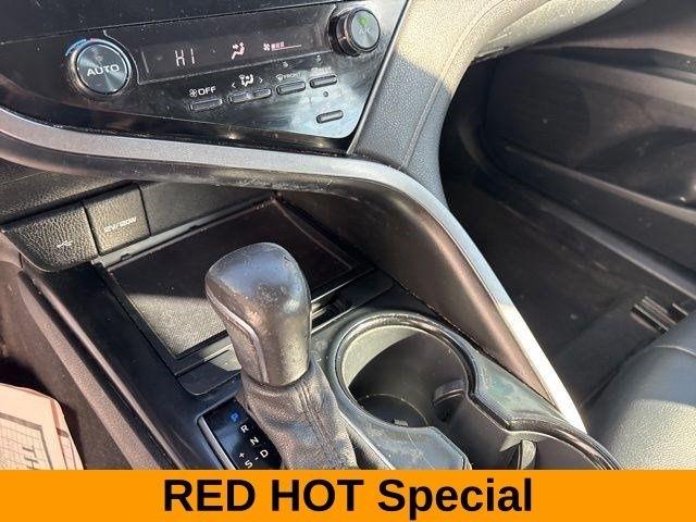 Toyota Camry SE 2020