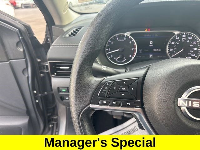 Nissan Sentra SV 2024