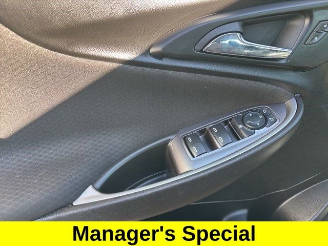 Chevrolet Malibu  2022