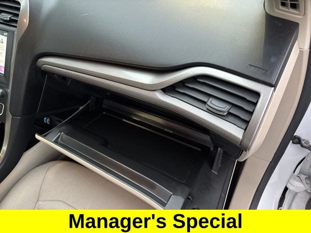 Ford Fusion Hybrid SE 2019