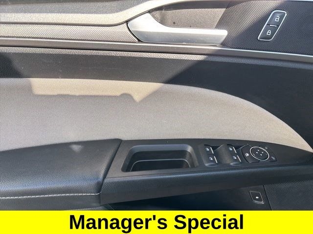 Ford Fusion Hybrid S 2018