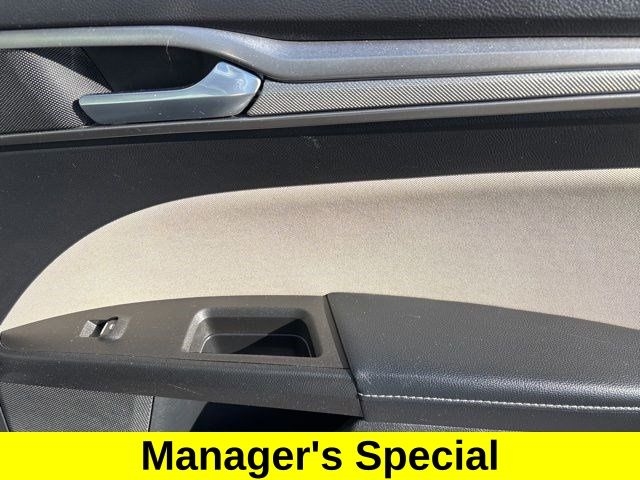 Ford Fusion Hybrid S 2018