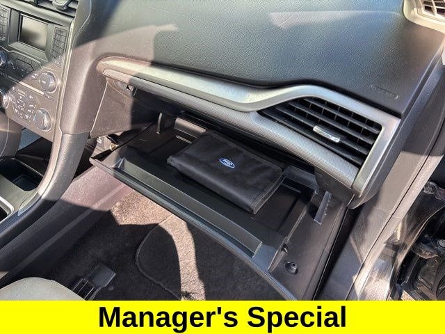 Ford Fusion Hybrid S 2018