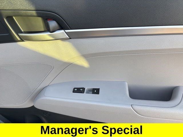 Hyundai Elantra SE 2019