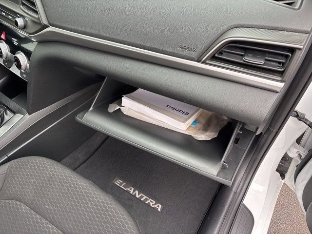 Hyundai Elantra SE 2019