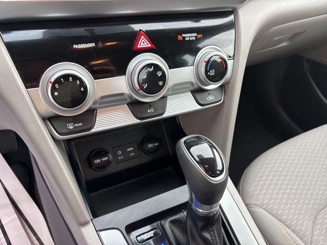 Hyundai Elantra SE 2019