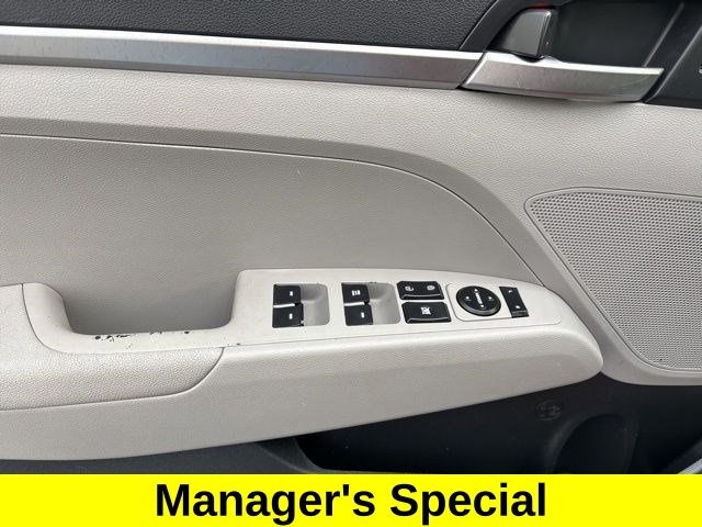 Hyundai Elantra SE 2019