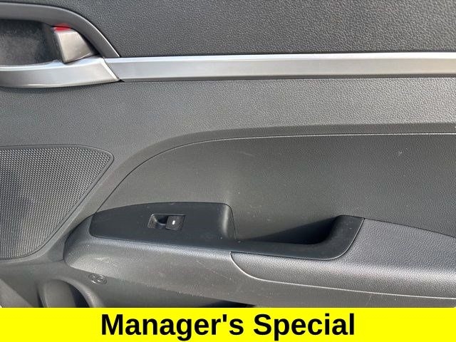 Hyundai Elantra SE 2019