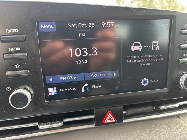 Hyundai Elantra SEL 2023