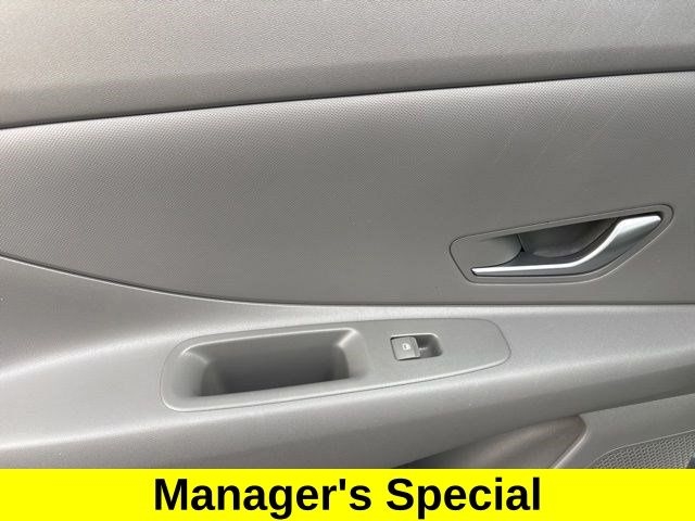 Hyundai Elantra SEL 2023