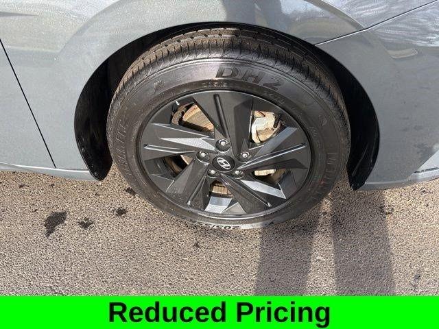 Hyundai Elantra SEL 2023